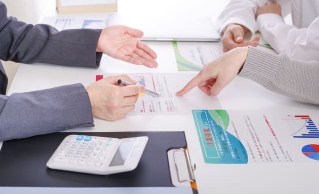 保険契約や内容を見直したいが把握するだけでも大変…